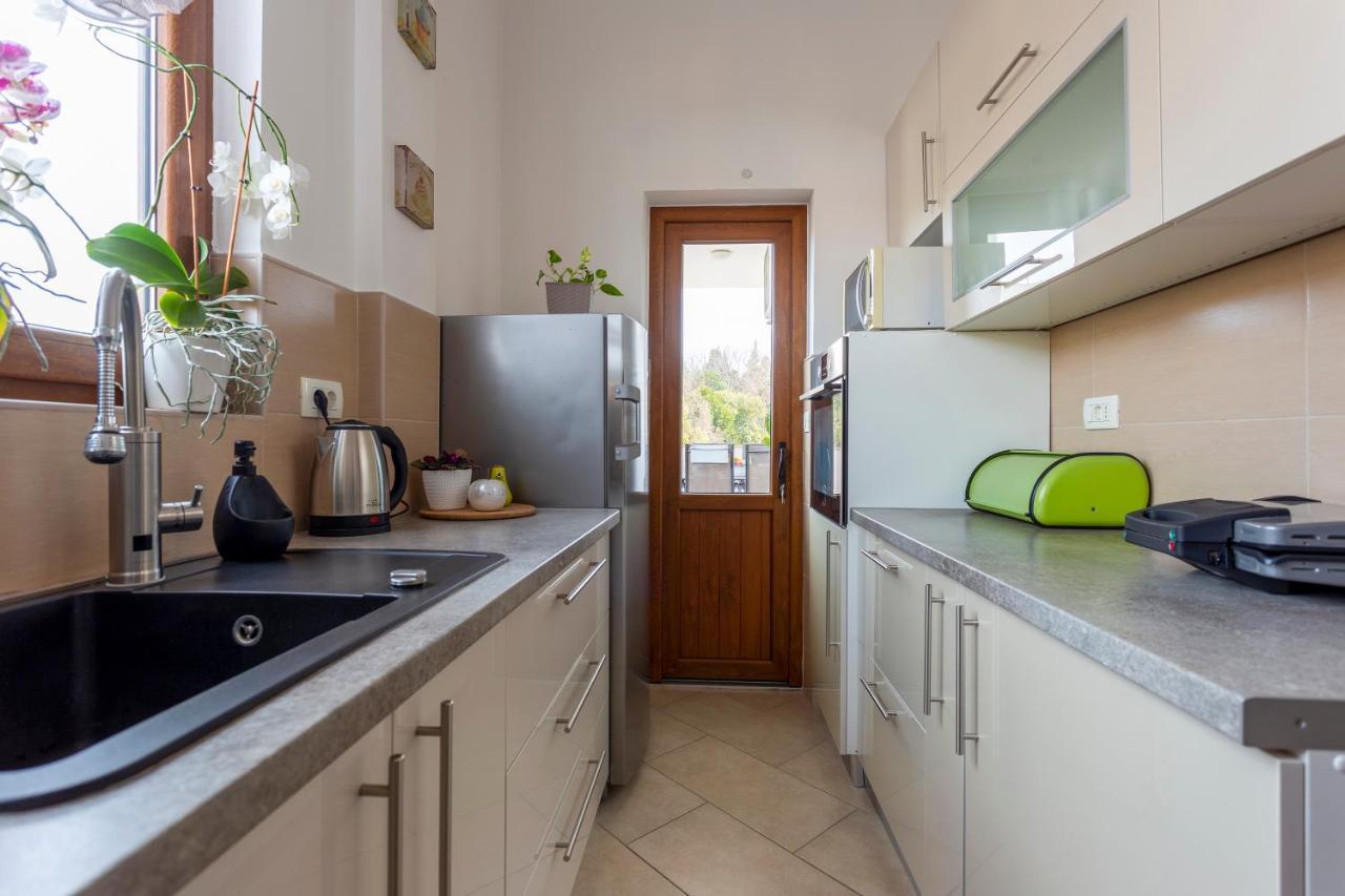 Apartman Lema Pula Exterior photo